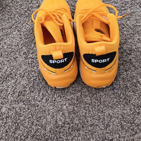 Shoes - Picture 3 of 3